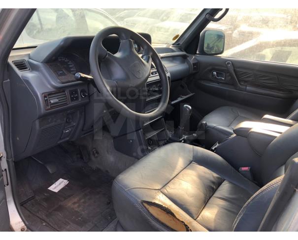 Foto de LOTE 005- I/MMC PAJERO GLS-B 10L ANO 1999/1999 JB21684