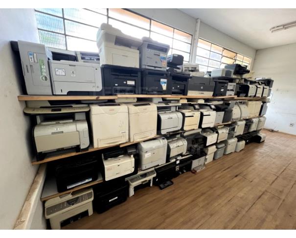 Foto de LAVRAS/MG - MATERIAL DE INFORMÁTICA 