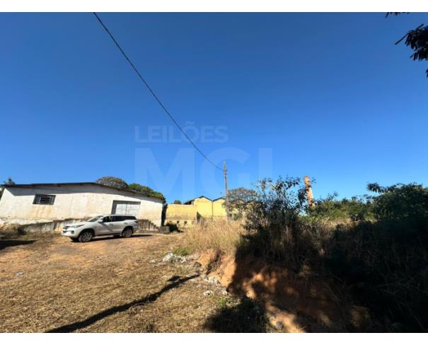 Foto de ITAÚNA/MG — Terreno com 14.80.26 hectares (148.026m²) com Galpões e Terminal Ferroviário