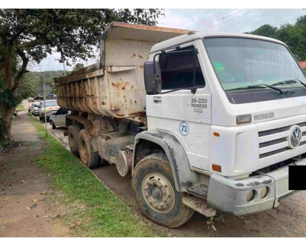 Foto de ADRIANÓPOLIS/PR - Caminhão VW 26.220 Euro3 Worker, 2010 / 2011, DIESEL 