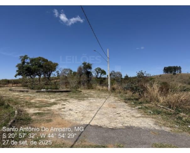 Foto de SANTO ANTÔNIO DO AMPARO/MG — Lote com área de 237m² no Residencial Ouro Branco