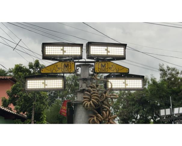 Foto de BELO HORIZONTE MG-Torre de Iluminação Fotovoltaica