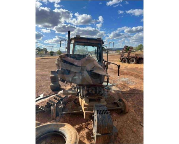 Foto de PICOS/PI - TRATOR NEW HOLLAND TM 150E 4W, ANO 2005