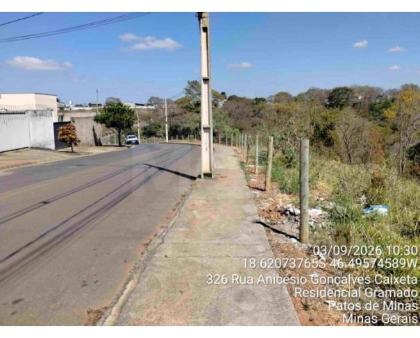 Foto de PATOS DE MINAS/MG - Lote 01 da Quadra 03, destinado a equipamento comunitário, com área de 3.920,39 m², localizado no Bairro Campos Elíseos