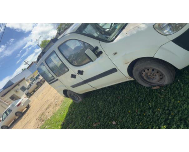 Foto de JAGUARÉ/ES - Fiat Doblo Essence 1.8, 2013/2014, FLEX 