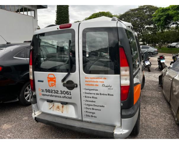 Foto de ITAÚNA/MG- FIAT DOBLO ELX 2005/2006 BAIXADO- PA13525
