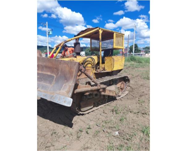 Foto de ITAÚNA/MG - TRATOR ESTEIRA - MF3366 - MOTOR PEKIM 6358 - 6 CILÍNDROS - PA13151
