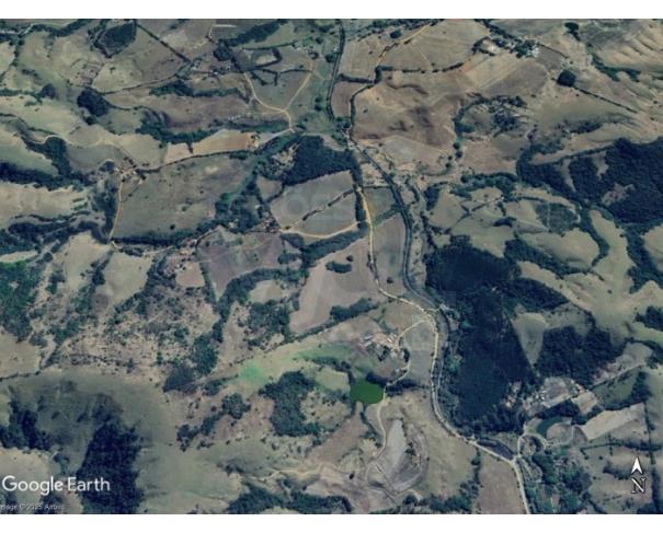 Foto de PERDÕES/MG — Terreno rural com 6.33.97 hectares e benfeitorias no Parnaso