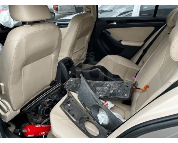Foto de ITAÚNA/MG-VW JETTA 2.0 2013/2013-  PA00981
