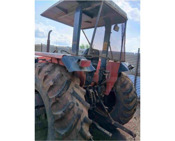 Foto de PARAGUAÇU/MG - Trator Agrícola Massey Ferguson, modelo 275
