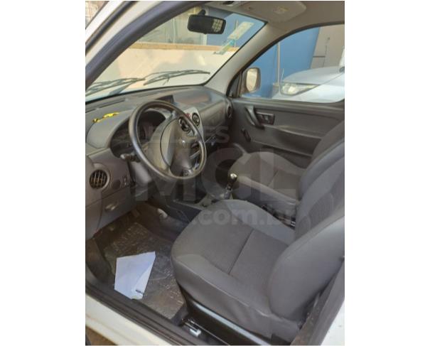 Foto de APIACÁ/ES-Peugeot Partner 1.6 2021/2022