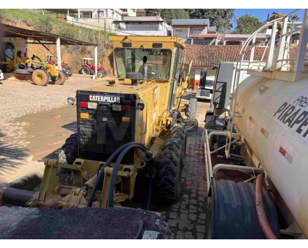 Foto de PIRAPETINGA/MG - Patrol Motoniveladora Caterpillar 120k 