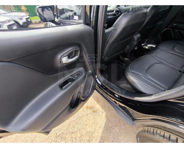 Foto de ITAÚNA/MG- JEEP RENEGADE LONG. T270 1.3 TB 4X2 FLEX AUT. 2024/2025- PA13156
