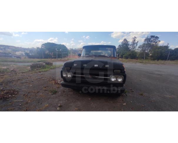 Foto de BELO HORIZONTE\MG- Caminhonete Ford 100