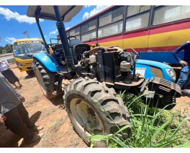 Foto de SERRA AZUL DE MINAS/MG- Trator Agrícola LS, modelo Plus 80