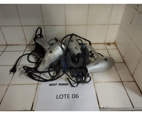 Foto de CARIACICA/ES- 3 SECADORES DE CABELO TAIFF FOX ION + 3 CHAPINHAS DE CABELO NONO TITANIUM