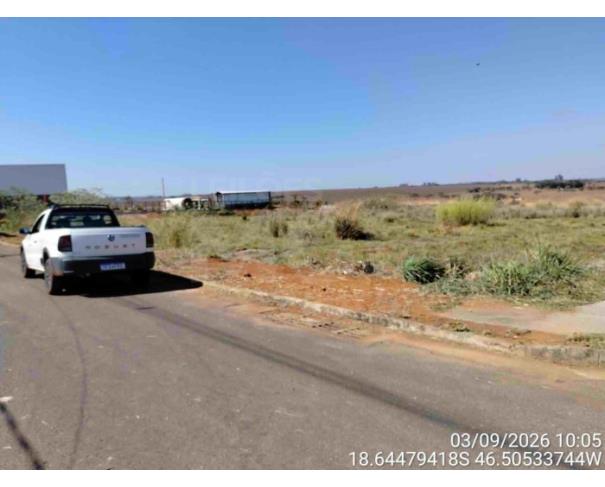 Foto de PATOS DE MINAS/MG - Lote urbano com área de 6.437,52 m², localizado no bairro Planalto 