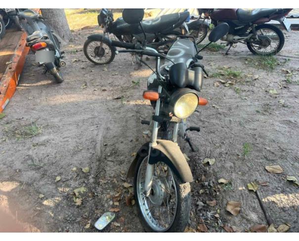 Foto de ARAGUAPAZ/GO - Motocicleta HONDA CG 125 Titan ES - PARA RETIRADA DE PEÇAS - MOTOR INSERVÍVEL
