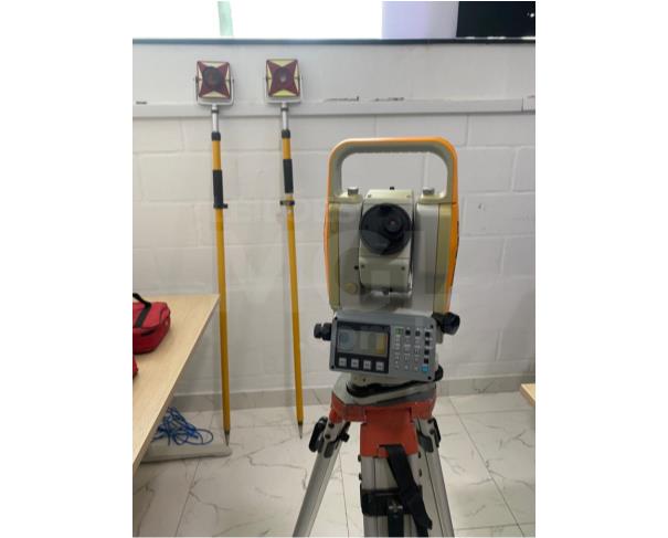 Foto de ANCHIETA/ES - Equipamento de topografia