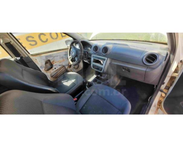 Foto de SANTA MARIA MADALENA/RJ - VW Gol Trendline MC S, 2014/2015, FLEX 