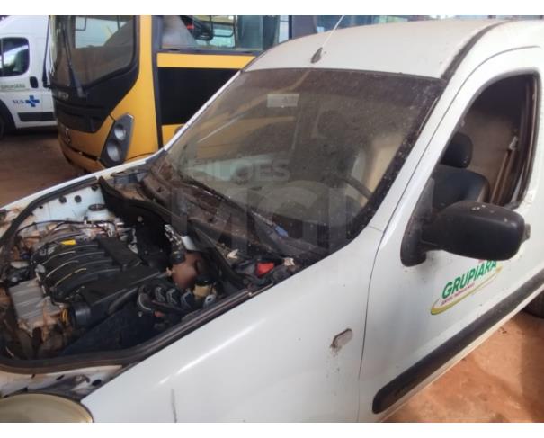 Foto de GRUPIARA/MG - Renault Kangoo Rontan Ambulância, 2013/2014, FLEX 