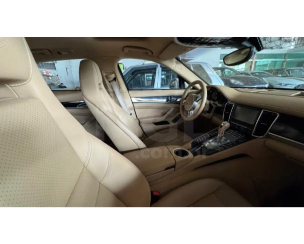 Foto de ITAÚNA/MG - PORSCHE PANAMERA S HYB 380CV - 04P VEÍCULO BLINDADO - SC1047
