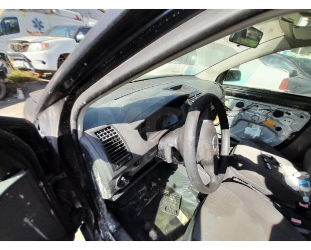 Foto de RIO DAS OSTRAS/RJ - VW - VOLKSWAGEN / POLO SEDAN 1.6 PRETA