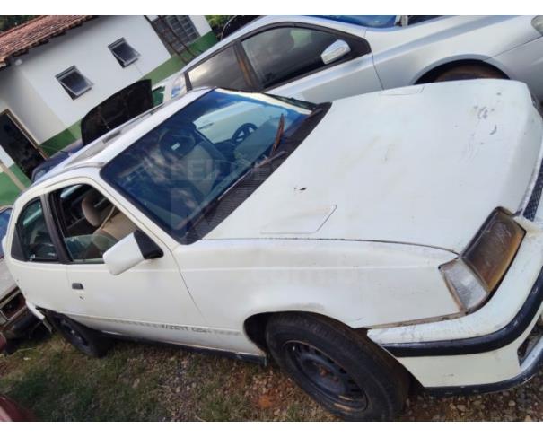 Foto de ARAXÁ/MG - CHEVROLET Kadett GSI MPFI - 1992/1993 - SUCATA
