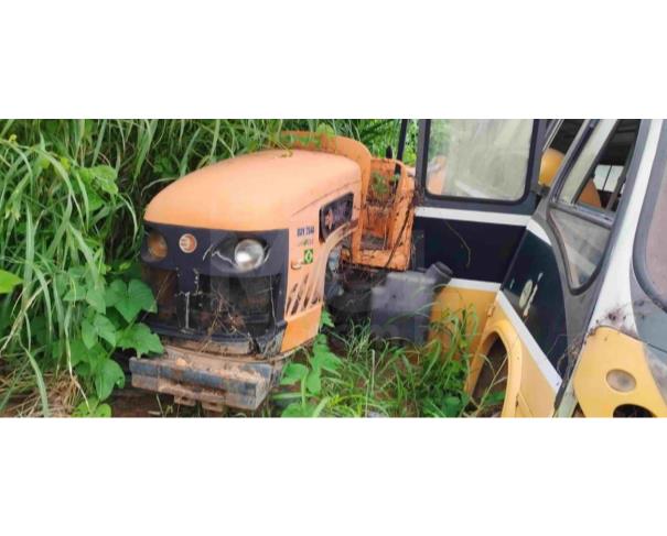 Foto de NOVO HORIZONTE DO OESTE/RO - Trator Agrícola Budny, modelo BDY 7540 (4x4)