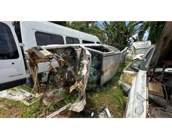 Foto de VALENÇA/BA – Sucata de veículo Fiat Uno