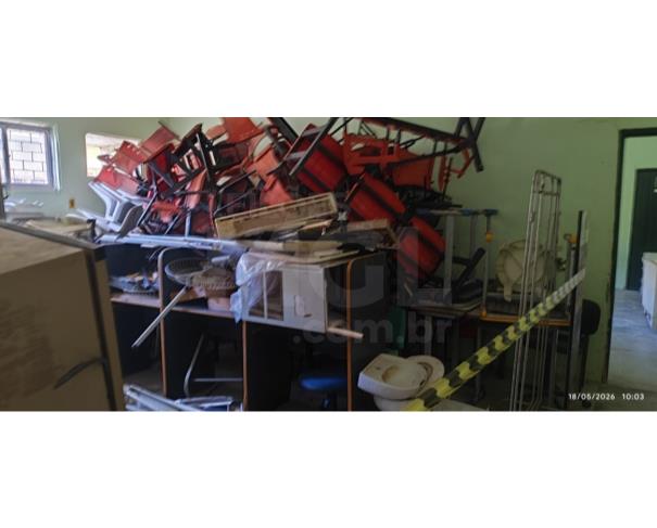 Foto de SENADOR POMPEU/CE - Lote de Geladeiras, Mesas, Ventiladores e entre outros