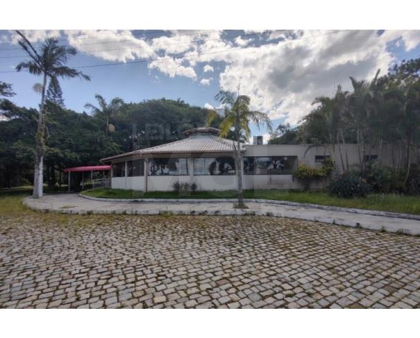 Foto de FLORIANÓPOLIS/SC - Terreno com 13.720,16m² (área construída estimada de 1.872,14m²) no bairro Estreito