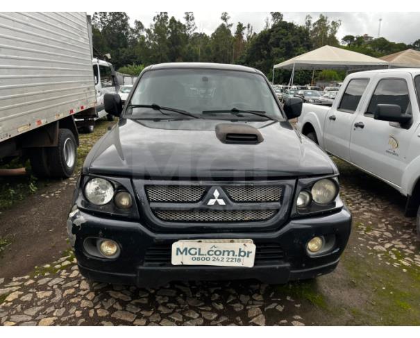 Foto de ITAÚNA/MG- MITSUBISHI PAJERO SPORT  HPE 2.8 4X4 DIESEL AUT. 2004/2005- PA12564