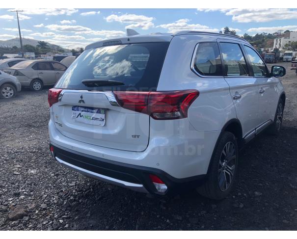 Foto de LOTE 004- MITSUBISHI MMC/OUTLANDER 3.0 GT ANO 2017/2018 JB22551