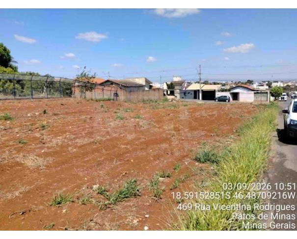 Foto de PATOS DE MINAS/MG - Lote urbano com área de 1.699,76 m², localizado no bairro de Jardim Panorâmico 