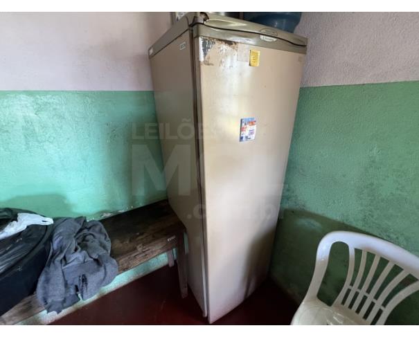 Foto de IGUATAMA/MG - Materiais diversos.