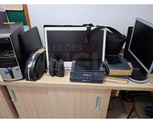 Foto de SANTA TEREZA/RS - Material de informática.