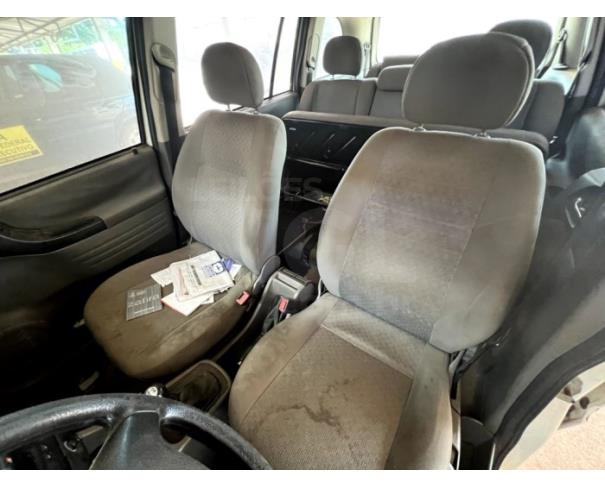 Foto de LAVRAS/MG - CHEVROLET ZAFIRA CONFORT - 2010/2010 - COR : BRANCO 