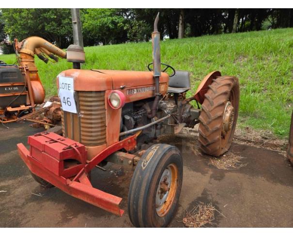 Foto de LONDRINA/PR - TRATOR AGRÍCOLA 4X2 MARCA MASSEY FERGUSSON MODELO MF 55X
