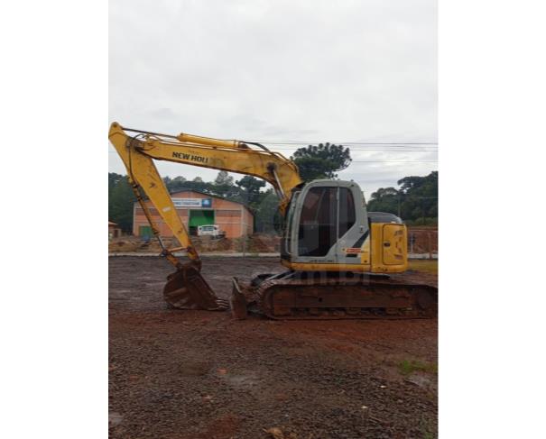 Foto de FLOR DA SERRA DO SUL/PR-Escavadeira New Holland, modelo E135B