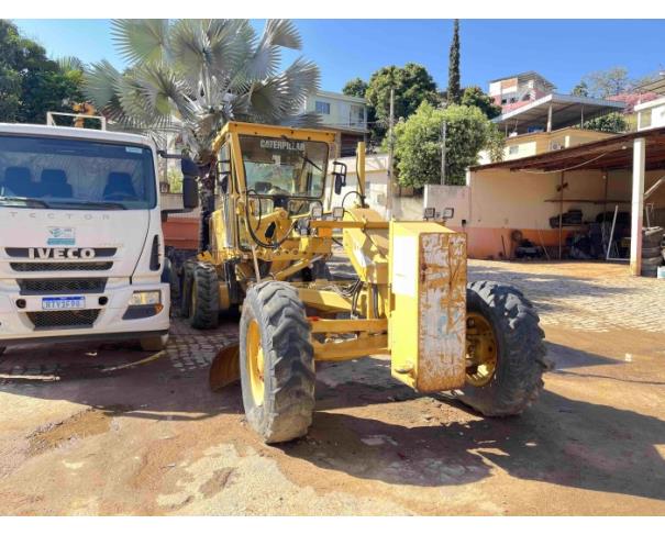 Foto de PIRAPETINGA/MG - Patrol Motoniveladora Caterpillar 120k 