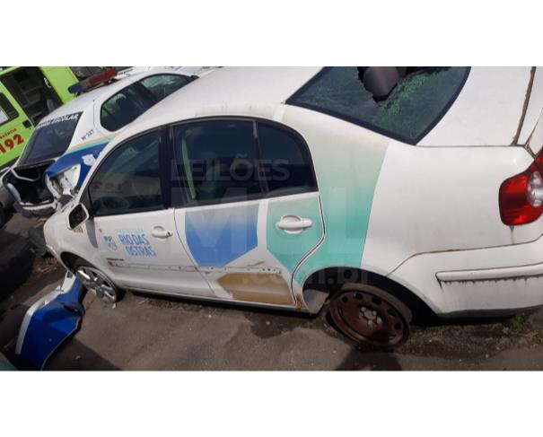 Foto de RIO DAS OSTRAS/RJ - VW - VOLKSWAGEN / POLO SEDAN 2.0 COMFOR
