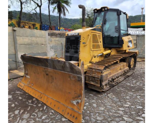 Foto de TRATOR DE ESTEIRAS CATERPILLAR  D6K ANO 2011  HORÍMETRO 7.560