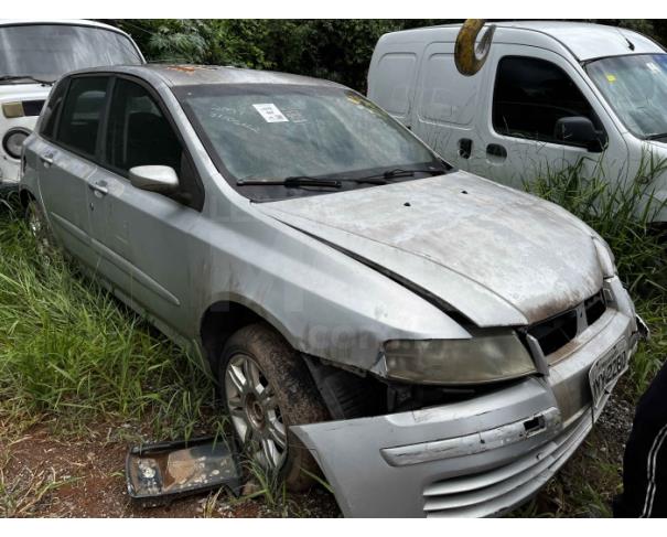 Foto de JUNDIAÍ/SP-VEÍCULO CONSERVADO-FIAT/STILO 16V-2002/2003