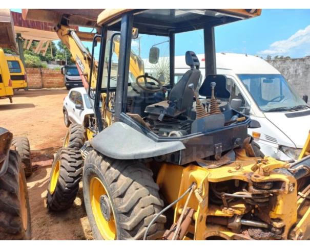 Foto de SERRA AZUL DE MINAS/MG- Retroescavadeira JCB, Modelo 3C, ano 2013.