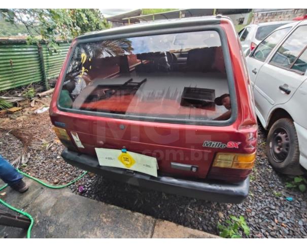 Foto de ARAXÁ/MG - FIAT Uno Mille SX - 1997/1997 - SUCATA