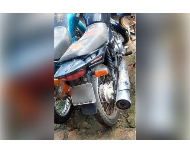 Foto de GUAXUPÉ/MG - Sucata de motocicleta HONDA CG 150 Titan KS