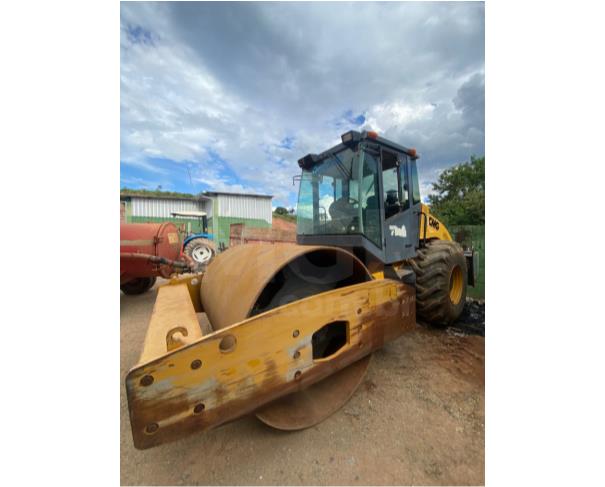 Foto de SÃO SEBASTIÃO DA BELA VISTA/MG - Rolo Compactador XCMG, modelo XS123PD BR