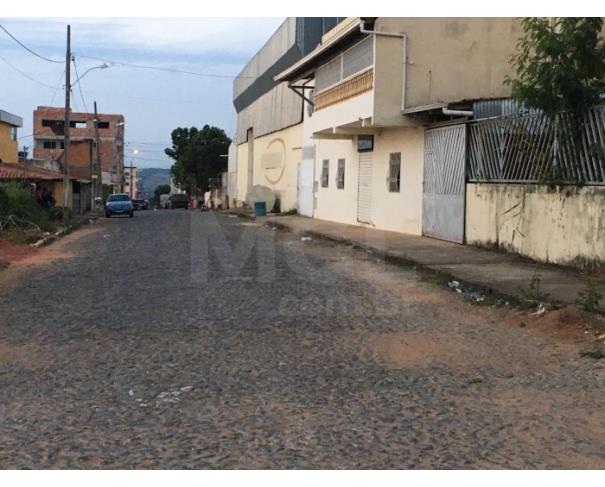 Foto de SÃO SEBASTIÃO DO OESTE/MG — Galpão Industrial com terreno de 2.025,62m² no bairro Nossa Senhora Aparecida