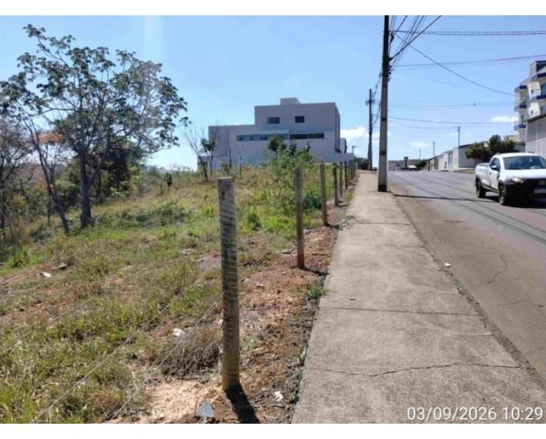Foto de PATOS DE MINAS/MG - Lote 01 da Quadra 03, destinado a equipamento comunitário, com área de 3.920,39 m², localizado no Bairro Campos Elíseos
